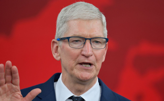 15년 만에 애플 CEO 물러나는 팀쿡…후임은 존 터너스