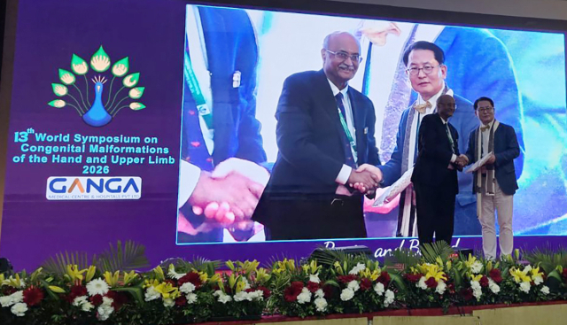 W병원은 지난 2월 인도에서 열린 