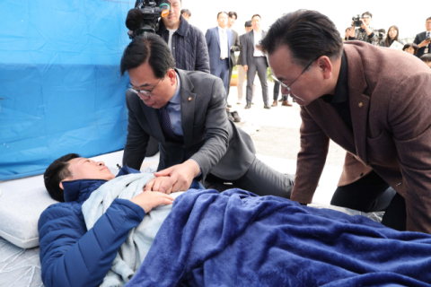 '12일 단식' 與안호영, 건강 악화로 병원 긴급 이송