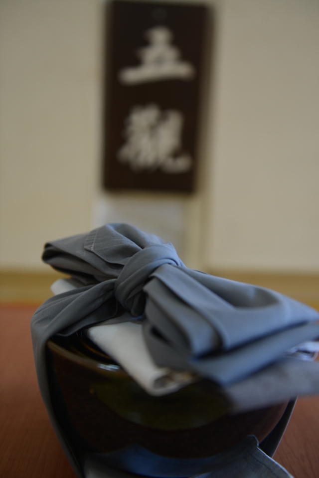 공양간 미학과 불교식 섭식의 정수랄 수 있는 발우공양 법기.