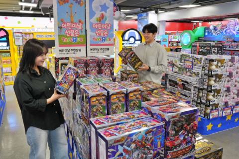 대형마트 3사, 어린이날 '동심 잡기' 격돌
