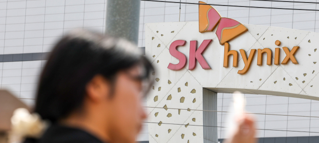 TSMC보다 더 벌었다…SK하이닉스, 영업익률 72% '압도'
