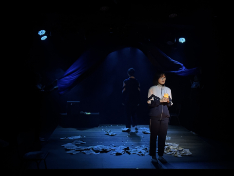 [김건표의 연극리뷰] 40명의 화재, 경기여자기술학원. 분신사바, 분신사바… 정철 연출 <괴담낭독클럽> 