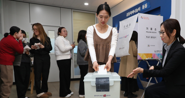 복잡한 6·3 지방선거⋯다문화 유권자들 '투표 체험' 후기
