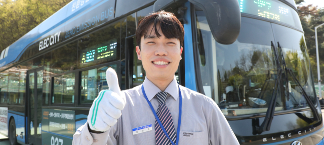 대기업 떠나 버스 기사로…'내 만족' 택하는 청년들