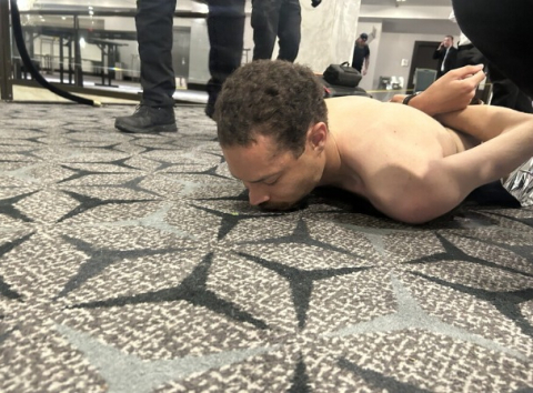 [속보] 트럼프, '산탄총 무장 괴한' 사진 공개…