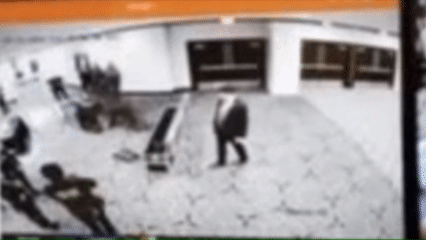 총 들고 뛰쳐나가자 '탕탕'…트럼프, 총격 영상 공개