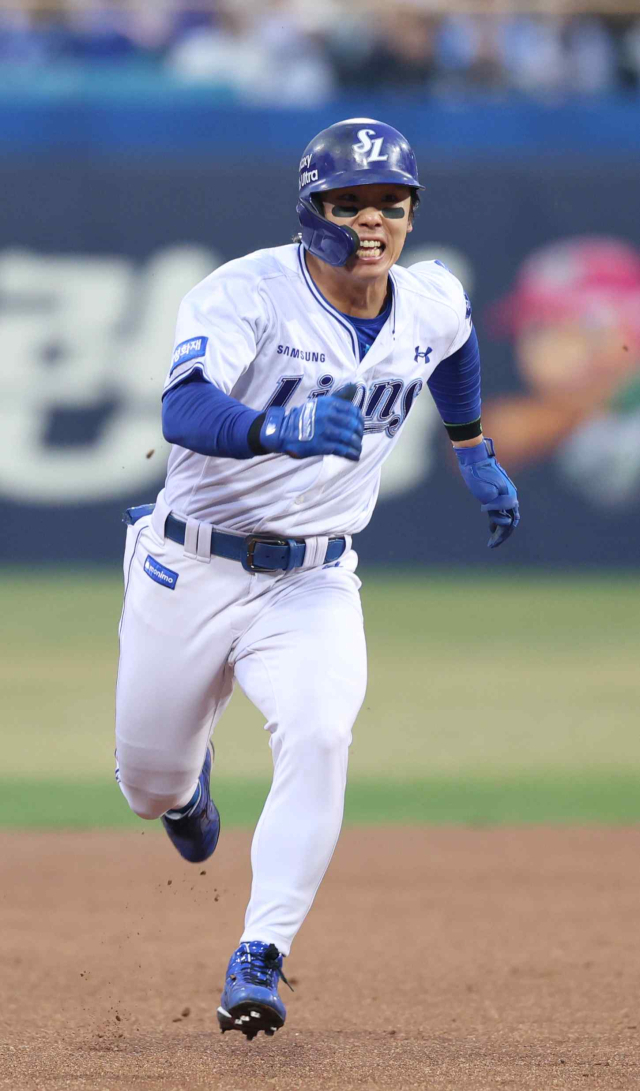 삼성 라이온즈의 김성윤. 삼성 제공