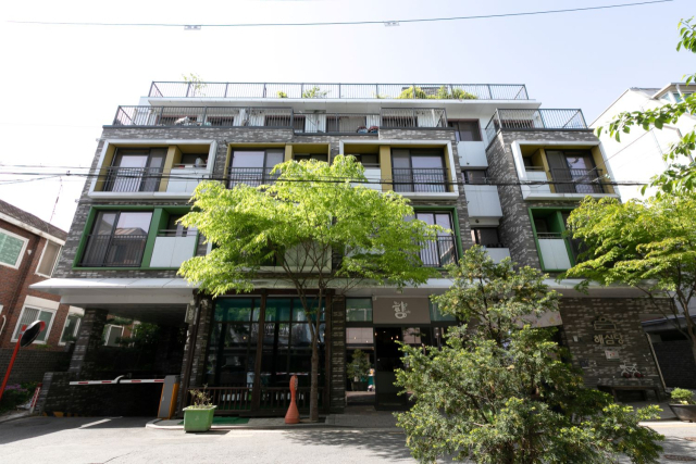 한국토지주택공사(LH)가 올해 상반기 특화형 매입임대주택 공모 신청접수를 27일부터 시작한다. 사진은 특화형 매입임대주택 우수 사례인 서울 도봉구 방학동에 있는 해심당 전경. 2026. 4. 27. LH 제공