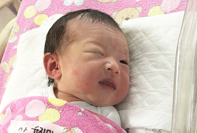 유지민 산모아기.