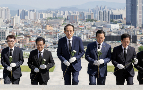 추경호, 충혼탑 참배로 공식 행보 시작… 