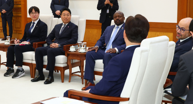 하정우 등판 초읽기…달아오르는 부산 북구갑 재보선