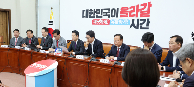 2016 총선·2018 지선·2020 총선…보수 분열에 여권 독주