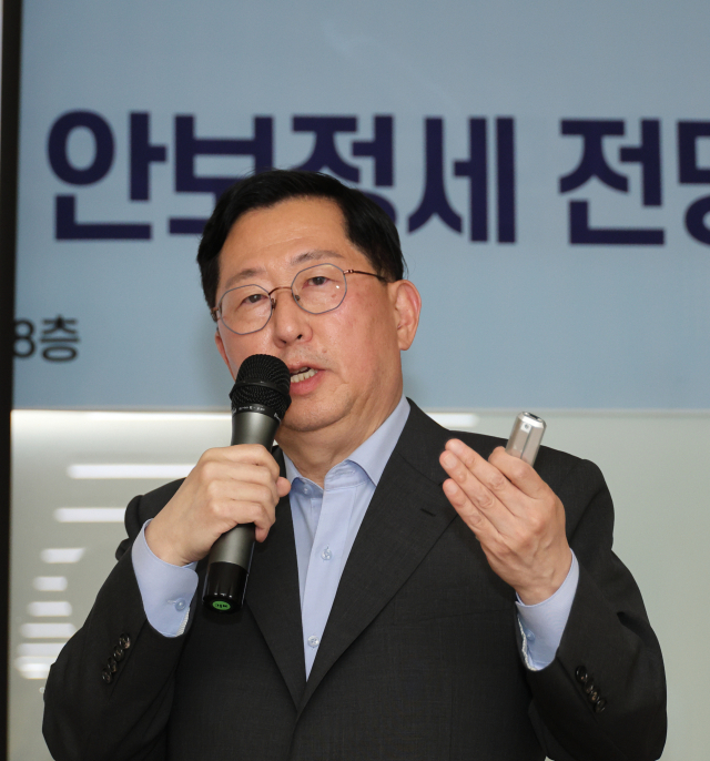 지난 27일 오후 매일신문사에서 유용원 국민의힘 의원이 강연을 진행하고 있다. 임경희 매일 탑 리더스 디지털국장