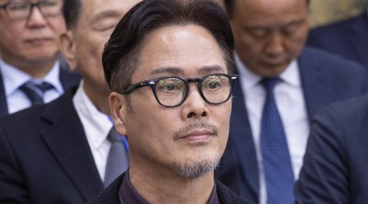 '제자 성폭행 의혹' 뮤지컬 배우 남경주 불구속 기소