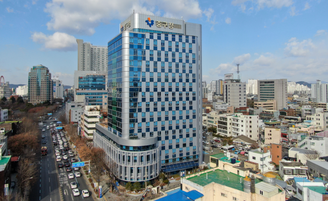 [단독] 류규하 대구 중구청장, 강제추행 혐의 피소