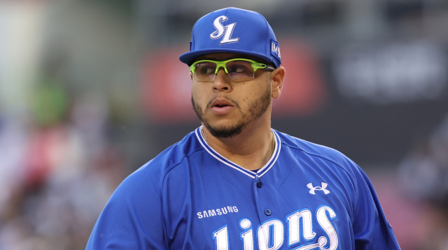 버티는 불펜에도 못 웃는 삼성…반등 열쇠는 '선발'