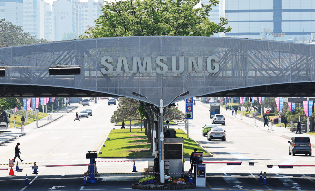 삼전 HBM4 올 물량 완판…모바일은 '칩플레이션'에 발목