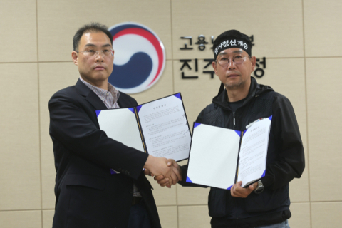 화물연대, 노조 지위 첫 인정…BGF와 합의로 '노봉법 파장' 현실화