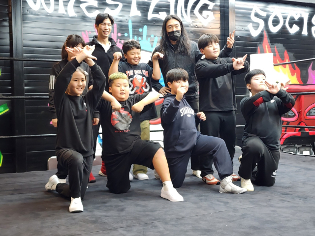 [YES KIDS ZONE] 한물간 한국 레슬링… '초통령' 됐다고?
