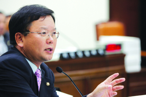 김부겸 더불어민주당 대구시장 후보의 의정활동 사진. 김 후보는 