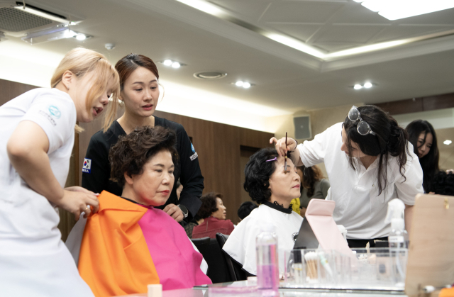영진전문대 뷰티융합과, 농업인에 '아름다움'을 선물하다