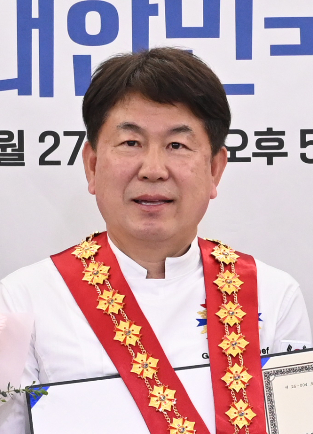 ㈜신라명가 남교태 대표.