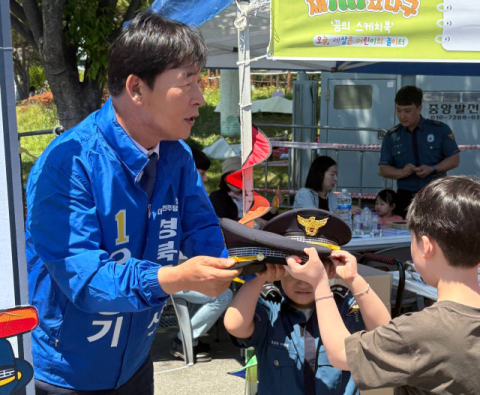 '보수 결집 우려' 민주당, 영남 맞춤 공약 예고
