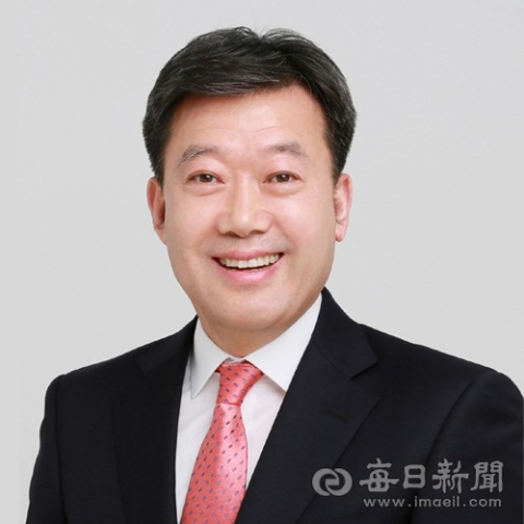 [지선레이더] 남한권 울릉군수, 재선 도전 공식 선언… '4파전' 본격화