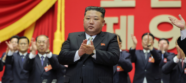 北, 헌법에 조국 통일 삭제…김정은 핵사용 권한 첫 명시