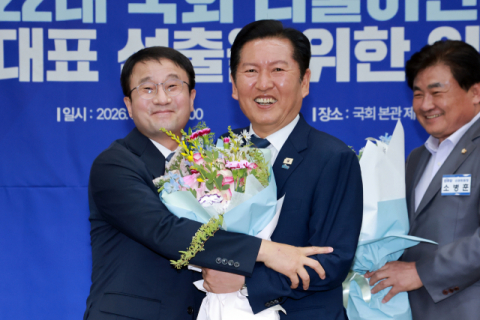 與 원내대표에 한병도 '연임'…