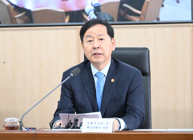 구윤철 부총리 겸 재정경제부 장관이 7일 정부세종청사 중앙동에서 열린 