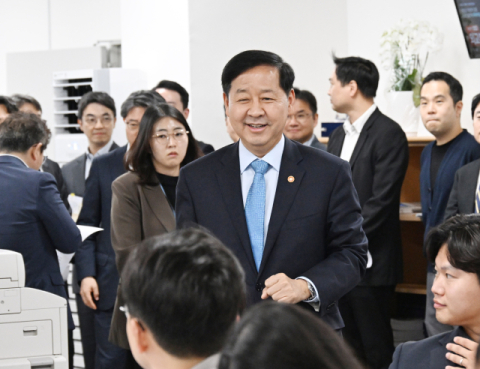 구윤철 