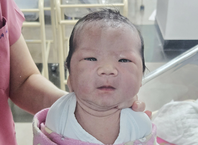 허다정 산모 아기