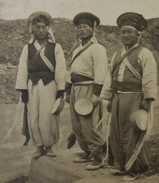 경산 진량읍 상림리 김태룡 씨 아버지의 젊은 시절 모습을 담은 옛 사진. 경북개발공사 제공
