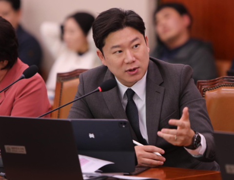 [단독] 진종오, 한동훈 미는 유튜브에 보좌진 투입... '갑질' 논란