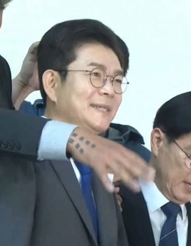 정원오 뒤 문신男이 조폭?…