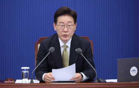 이재명 대통령, 18일 경북 안동 안동구시장 찾아 상인들과 스킨십