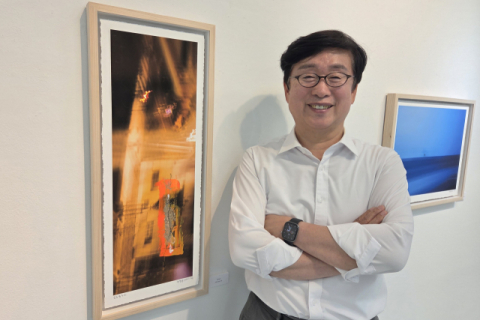 디지털에 아날로그를 입히다… 김기근 경운대 교수 개인전 'Capture'