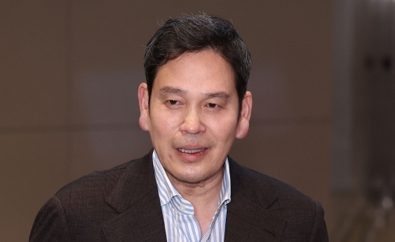 5·18 '탱크데이' 후폭풍…정용진 '명예훼손' 고발 당했다