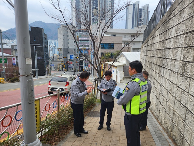 폭우 앞둔 부산…교통시설 집중 점검