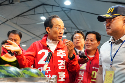 '보수결집' 강조한 추경호 출정식…이철우·김문수까지 총출동(종합)