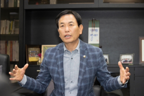 5선 마침표 찍는 박교상 구미시의회 의장…끝까지 강조한 '청렴·진심'