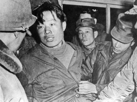 [창간 80년,격동 80년] 주민등록증도 예비군도… 시작은 '김신조 사건'