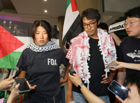 [속보] '이스라엘 석방' 활동가 