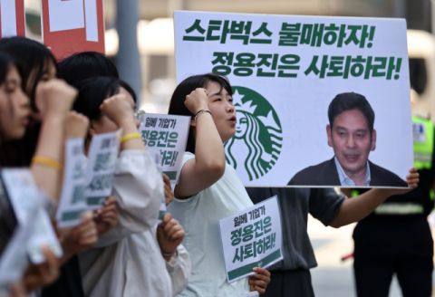 李 대통령 '스벅 불매' 압박에…최은석 