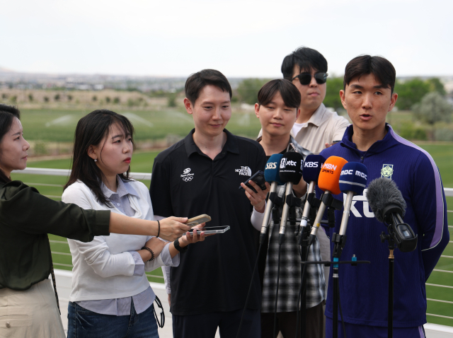 25일(현지시간) 오후 미국 유타주 헤리먼에 위치한 자이언스 뱅크 트레이닝센터에서 축구 국가대표팀 황인범이 인터뷰를 하고 있다. 연합뉴스