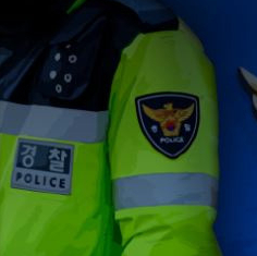 술자리서 말다툼 중 3명에게 흉기 휘두른 60대…1명 숨져