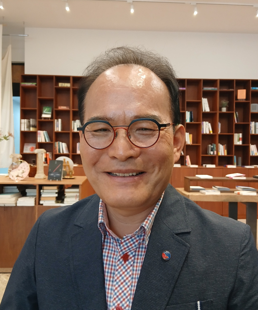 심만섭 이사장 