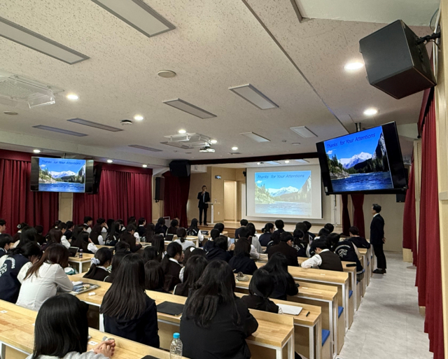김오룡 전 영남대병원장이 지난 4월 경북 포항 동성고에서 